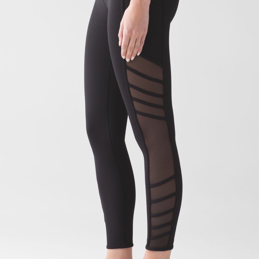 LULULEMON Wild and Free Tight 28”